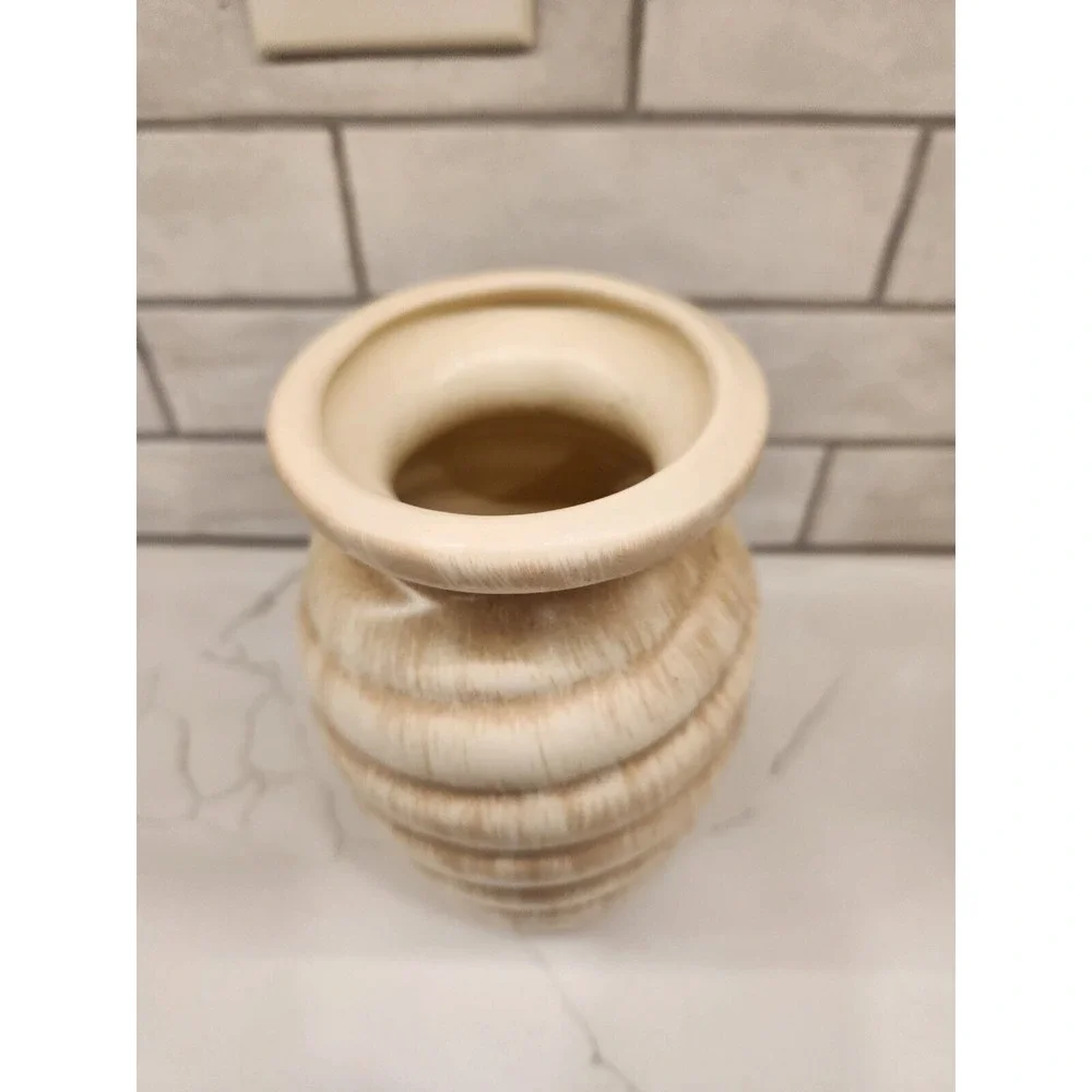 Vintage Haeger 2001 Bee Hive Swirl 8